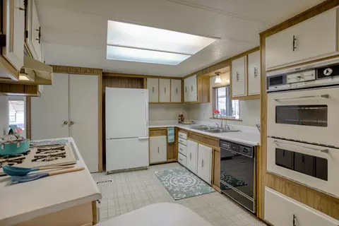 440 Red Cedar, Redding, CA 96003 photo 20