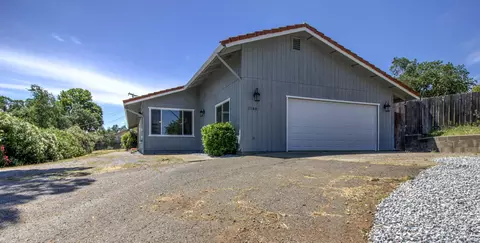 3580 Dwayne Ct, Redding, CA 96001 photo 3