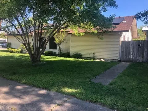 2975 Dove St, Redding, CA 96001 photo 2