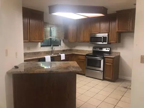 2975 Dove St, Redding, CA 96001 photo 3