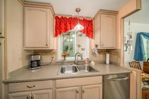 13859 Schole Dr, Redding, CA 96003 photo 8
