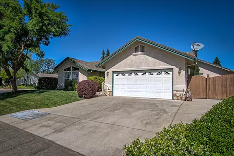 1706 Vineyard Trl, Redding, CA 96003 photo 4