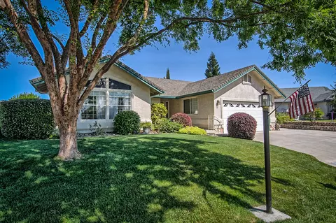 1706 Vineyard Trl, Redding, CA 96003 photo 1
