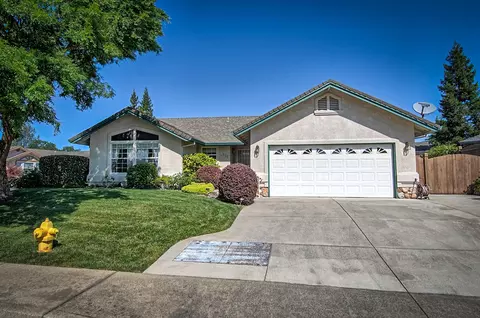 1706 Vineyard Trl, Redding, CA 96003 photo 2