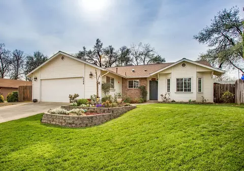 3548 Leonard St, Redding, CA 96002 photo 1