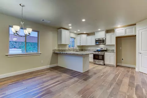 16981 Catalina Way, Redding, CA 96003 photo 20