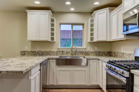 16981 Catalina Way, Redding, CA 96003 photo 26