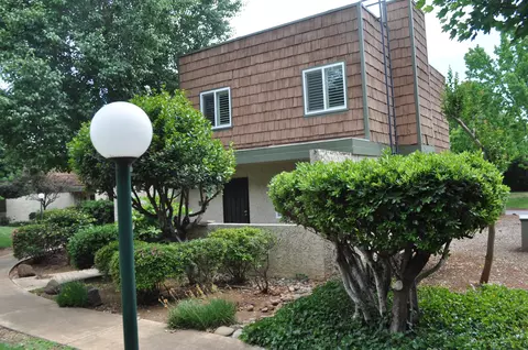 3071 Northwoods Way, Redding, CA 96002 photo 1