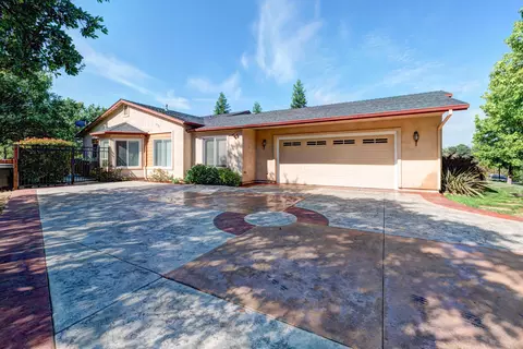 3115 Sierra Madre Dr, Redding, CA 96002 photo 4