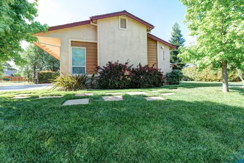 3115 Sierra Madre Dr, Redding, CA 96002 photo 3