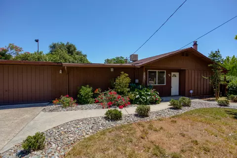 3251 School St, Redding, CA 96002 photo 5