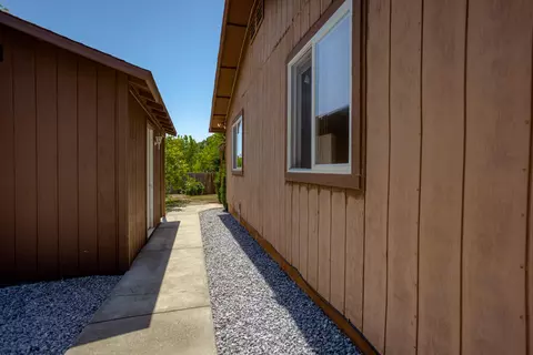 3251 School St, Redding, CA 96002 photo 29