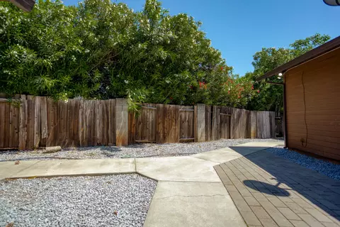 3251 School St, Redding, CA 96002 photo 32