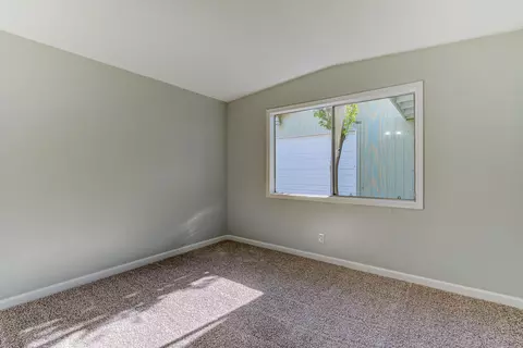 2807 Fairway Ave, Redding, CA 96002 photo 22