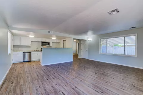 2807 Fairway Ave, Redding, CA 96002 photo 5