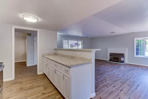2807 Fairway Ave, Redding, CA 96002 photo 7