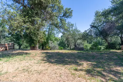 801 Lakeview Dr, Redding, CA 96001 photo 29