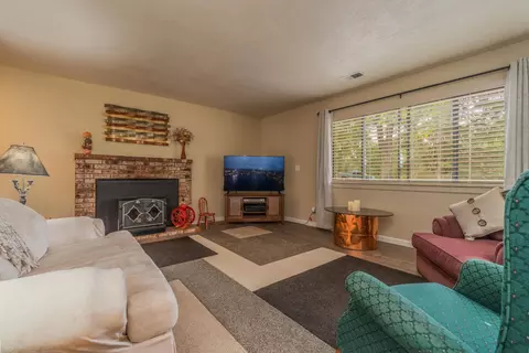 20739 Old Alturas Rd, Redding, CA 96003 photo 15