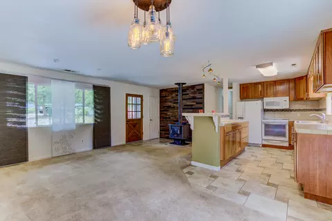 14551 Bass, Redding, CA 96003 photo 9