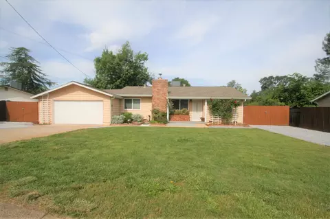 2864 King St, Redding, CA 96002 photo 1