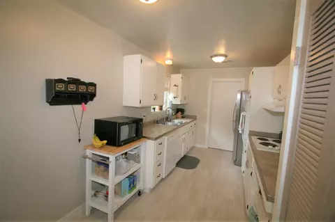 2864 King St, Redding, CA 96002 photo 6