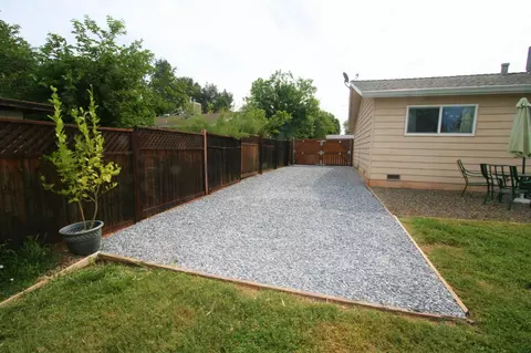 2864 King St, Redding, CA 96002 photo 26