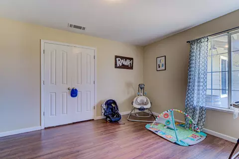 1937 Trumpet Dr, Redding, CA 96003 photo 12