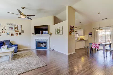 1937 Trumpet Dr, Redding, CA 96003 photo 4