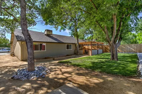 1937 Trumpet Dr, Redding, CA 96003 photo 32