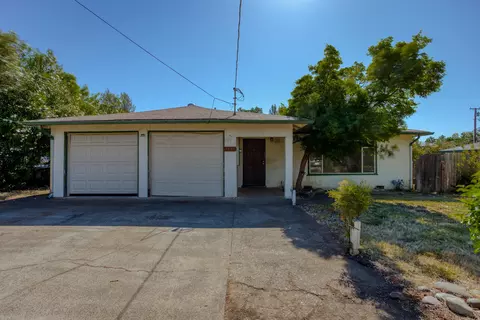2199 Oxford Rd, Redding, CA 96002 photo 1