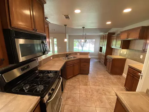 3365 Cockerill Dr, Redding, CA 96002 photo 3