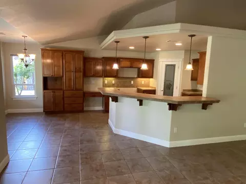 3365 Cockerill Dr, Redding, CA 96002 photo 8