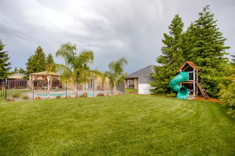 2618 Rhinestone Way, Redding, CA 96001 photo 49