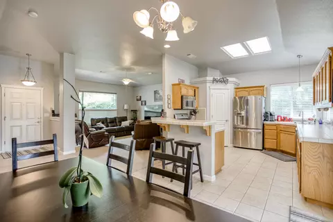 2618 Rhinestone Way, Redding, CA 96001 photo 17