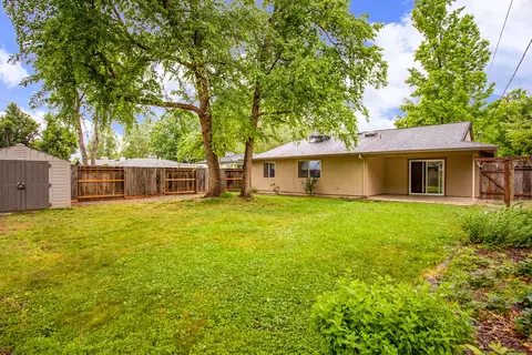 717 Coronado St, Redding, CA 96003 photo 14