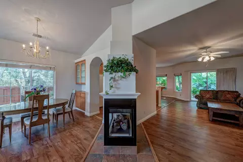5791 Constitution Way, Redding, CA 96003 photo 9