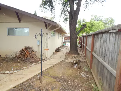 2130 Canal Dr, Redding, CA 96001 photo 48