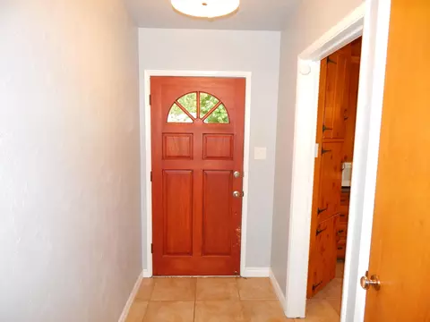 2130 Canal Dr, Redding, CA 96001 photo 3