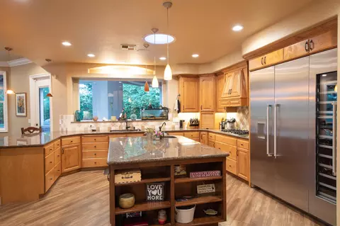 5910 Balls Ferry Rd, Anderson, CA 96007 photo 6