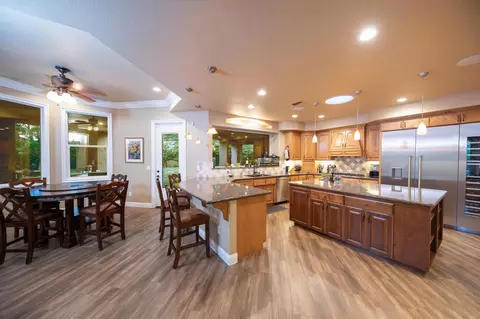 5910 Balls Ferry Rd, Anderson, CA 96007 photo 5
