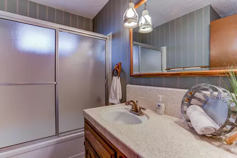 2505 Howard Dr, Redding, CA 96001 photo 26