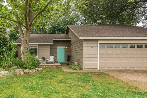 1729 Morningsun Dr, Redding, CA 96002 photo 2