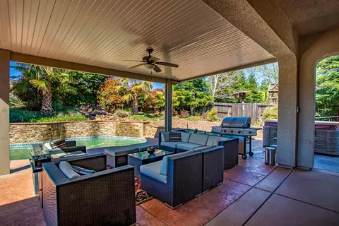 4564 Chinook Dr, Redding, CA 96002 photo 36