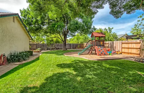 1028 Riviera Dr, Redding, CA 96001 photo 34