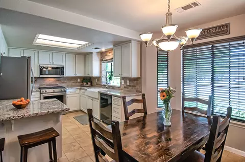 1028 Riviera Dr, Redding, CA 96001 photo 15