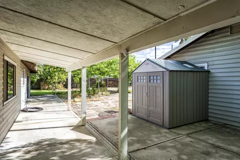 11557 Norton Ln, Redding, CA 96003 photo 25