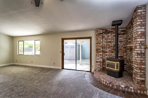 11557 Norton Ln, Redding, CA 96003 photo 14
