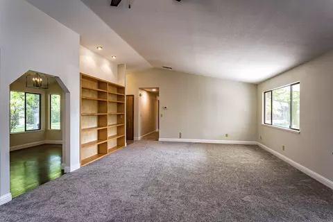 11557 Norton Ln, Redding, CA 96003 photo 15
