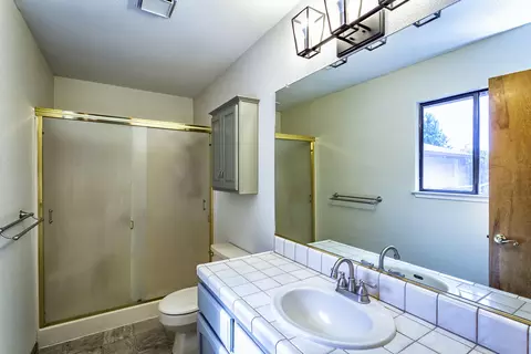 11557 Norton Ln, Redding, CA 96003 photo 21