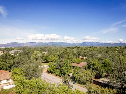 11557 Norton Ln, Redding, CA 96003 photo 37